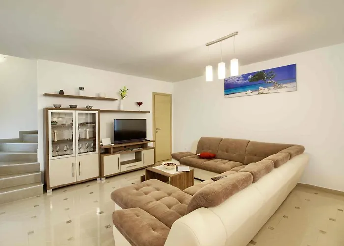 빌라 Luxury Olivia With Pool , 200m From The 반졸레